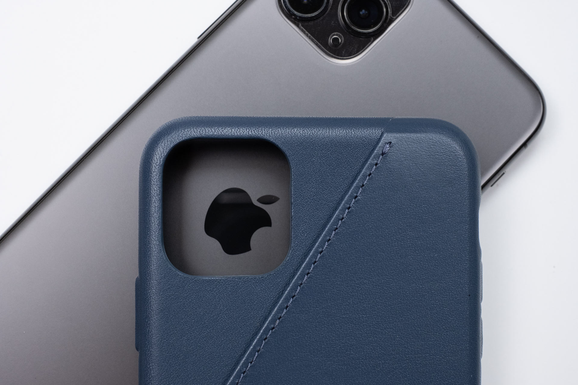 苹果官方体验店设计,苹果公司最具特点的专卖店设计