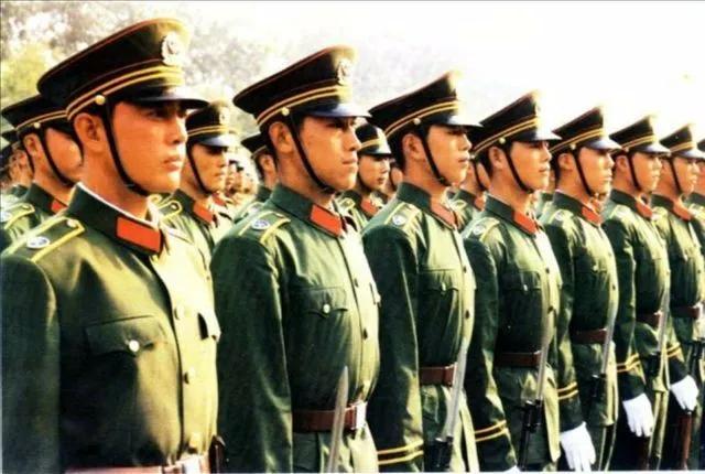 中国*警武**！是时候上头条了