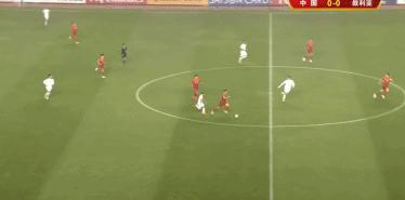 14亿人暴怒的比赛！国足绝望19秒：散步、看戏、中场任人*躏蹂**