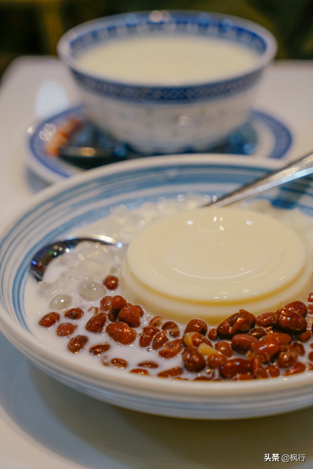 广东暖胃小甜品嫩滑爽口姜汁撞奶,姜撞奶美食推荐卡