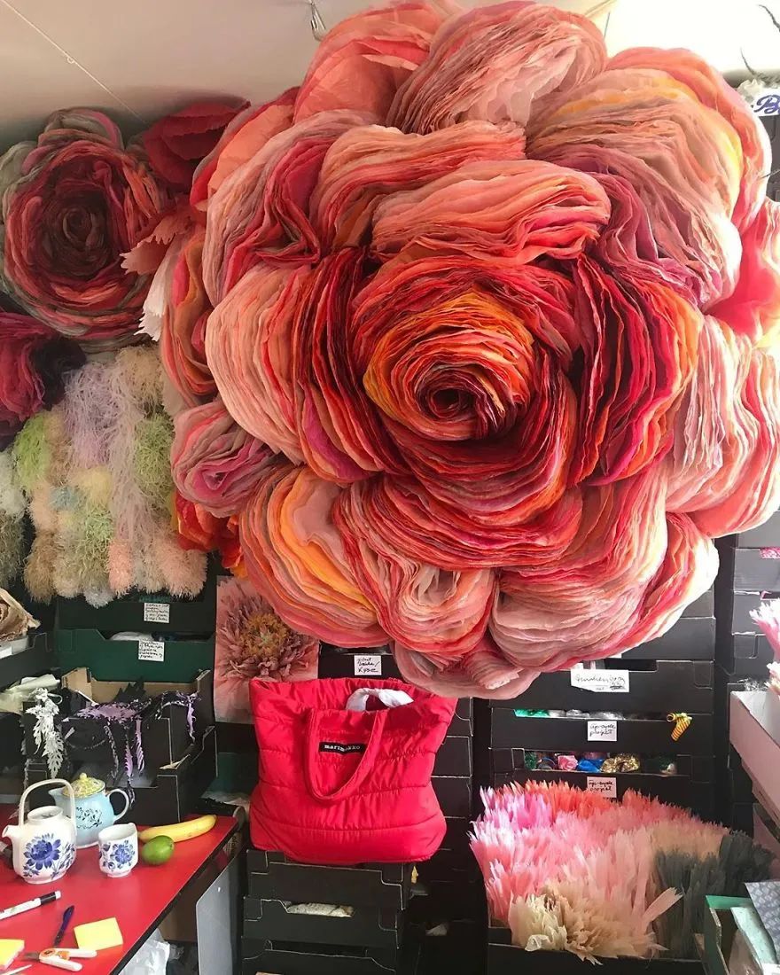 用纸巾做的花又简单又好看,用纸巾做的花很漂亮又简单