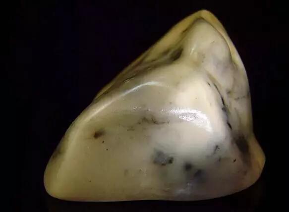 终于捡到了值钱的石头,捡到这些石头不要扔真的很值钱