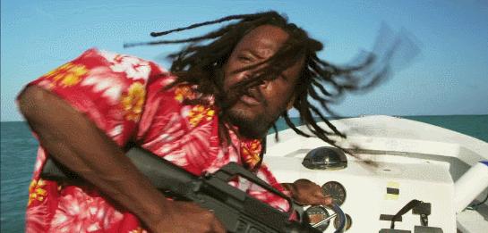 什么是科幻神剧情？美国电影《恐龙侵袭》，上海堡垒也要让位