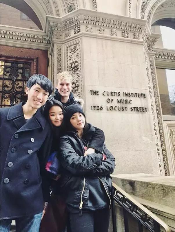 欧阳娜娜从小就享用着荣华富贵,欧阳娜娜最新惊艳亮相