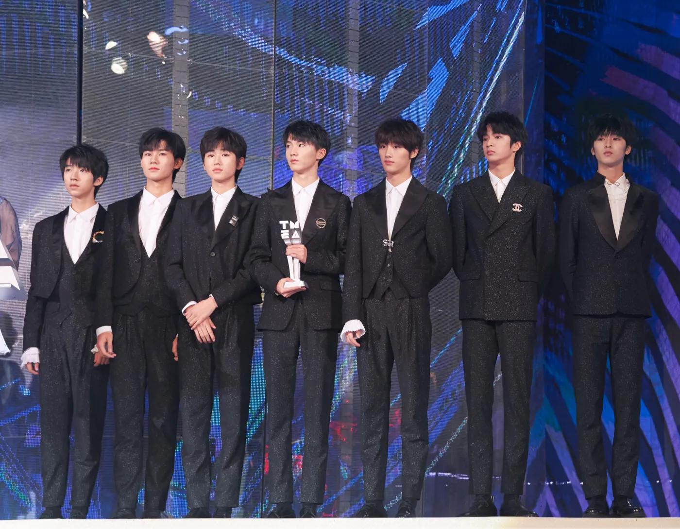 李飞tfboys和时代少年团对比,李飞tfboys十年之约几月几日