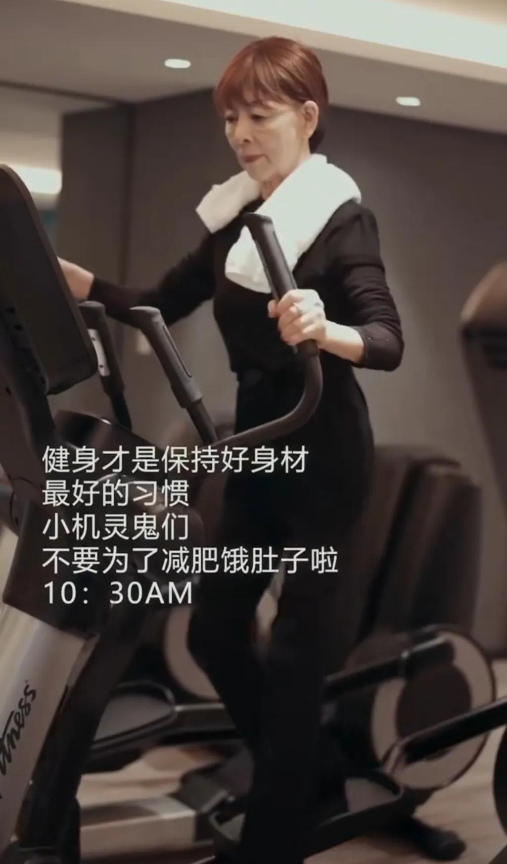 只穿高跟鞋的汪奶奶视频,只穿高跟鞋的汪奶奶多少岁