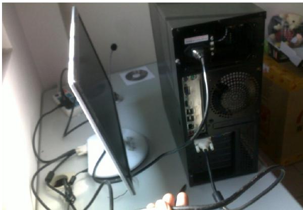 电脑显示器不亮主机正常修多少钱,电脑显示器不亮主机正常