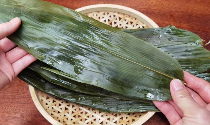 煮粽子用碱水,煮粽子怎么煮才能软糯更好