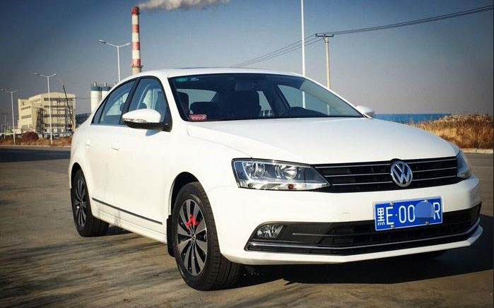 迈腾vs卡罗拉,新款车上市还能买到老款吗