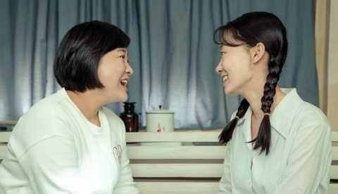 你好李焕英最后贾玲为什么哭了,你好李焕英贾玲为啥哭着往回跑