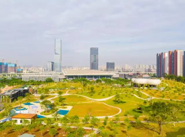 深圳北站中心公园现状,深圳北站中心公园风景