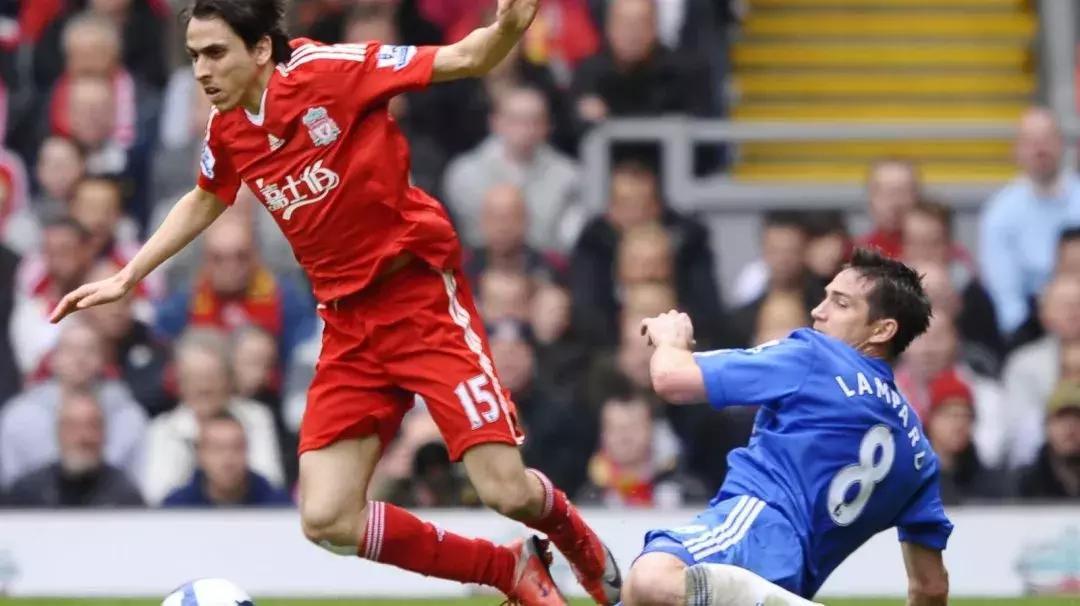 足球新赛季球衣宣传片,足球球衣广告