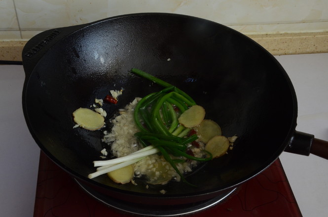 东北的铁锅炖好有食欲,这才是最牛的东北铁锅炖鱼