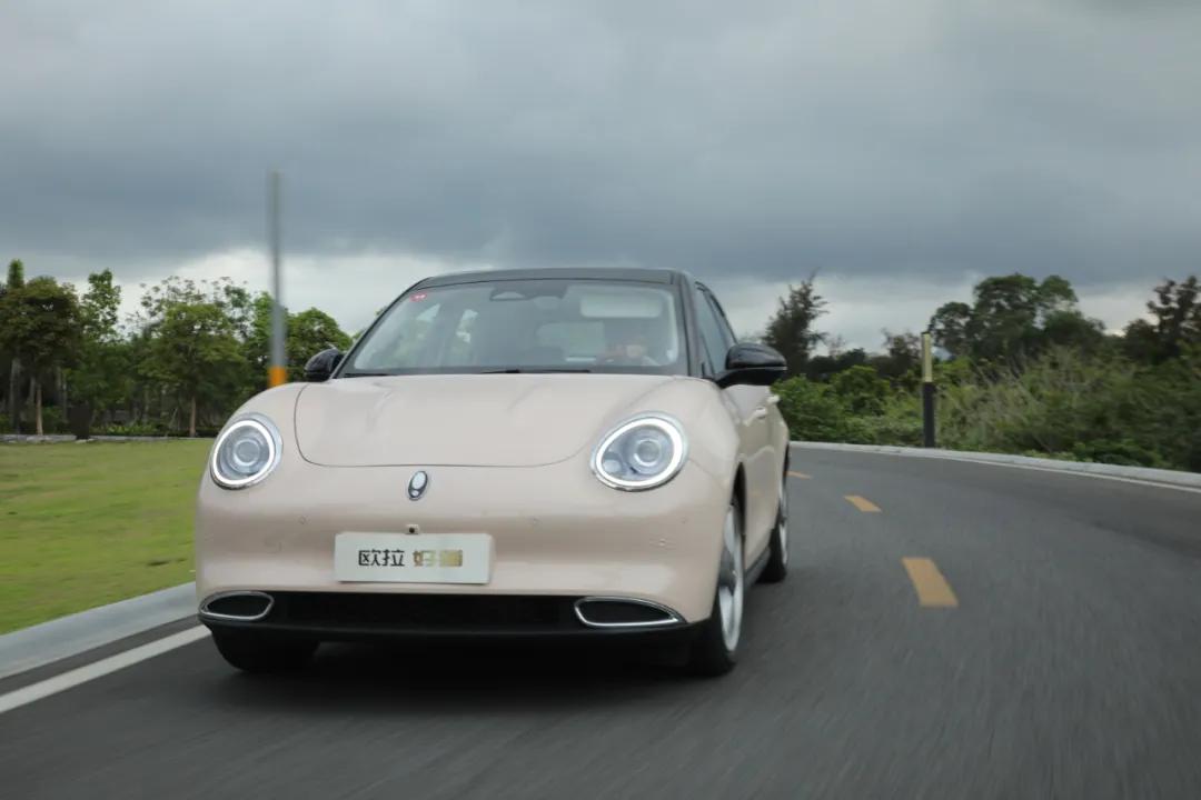 欧拉好猫试驾视频完整版,全新欧拉好猫女士的杀手锏