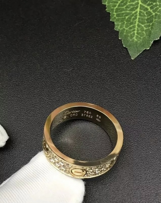 购买珠宝首饰顾客都会问哪些问题,去珠宝店卖黄金首饰注意什么