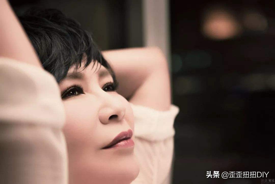 曾让我感动过的歌词（4）爱上你是我的错可是离开又舍不得