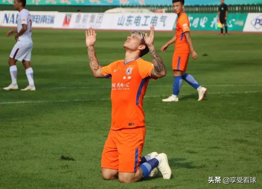 格德斯罚丢点球,格德斯主动罚丢点球视频