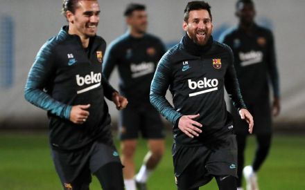 欧冠比赛直播巴萨对拜仁,体育直播欧冠比赛结果