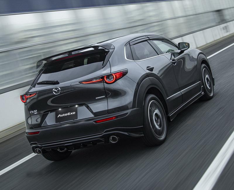 新款宝马logo,宝马换logo走扁平化风格你喜欢吗