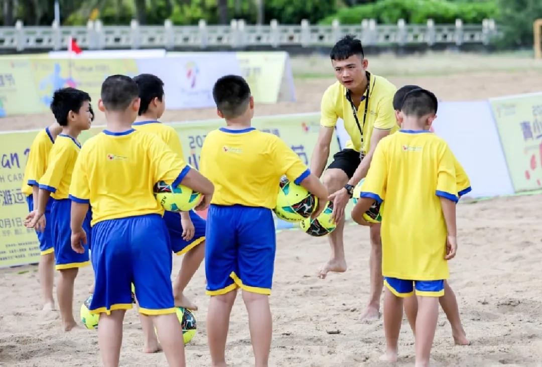 青春活力训练营,2022全国精英青少年足球训练营