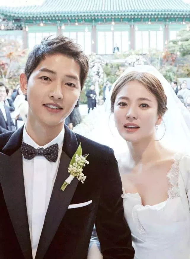 唐嫣罗晋婚纱照最新图片,唐嫣罗晋私下亲密细节婚纱照