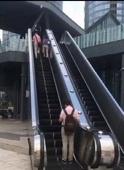 教科书式搞笑gif,搞笑gif图看得我也想去学跳舞了