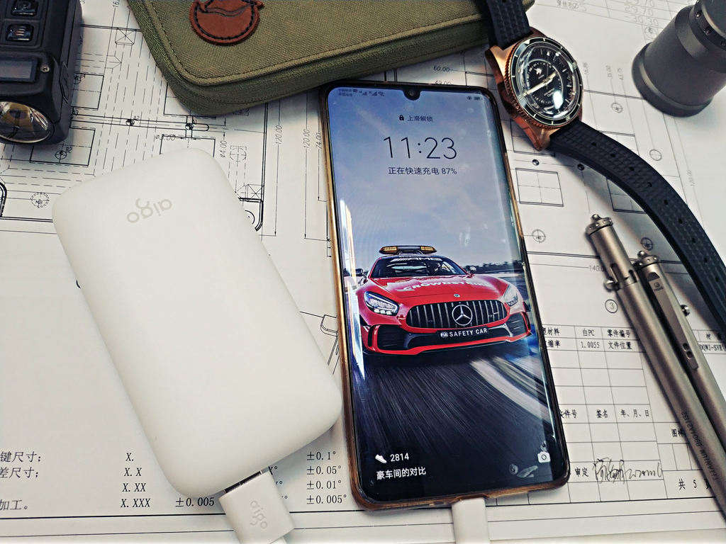 爱国者aigo充电宝,aigo爱国者充电宝拆解