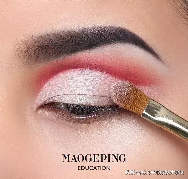 欧式双眼皮眼妆怎么画干净又高级,欧式眼妆怎么化妆好看