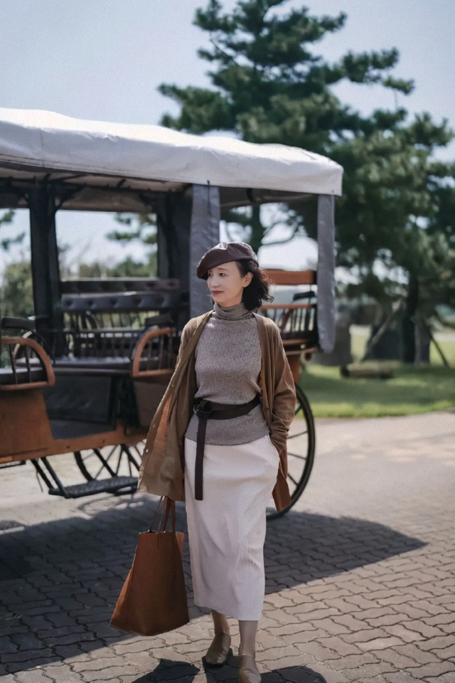 三木穿搭秋冬姜黄色针织衫,三木针织衫配什么上衣