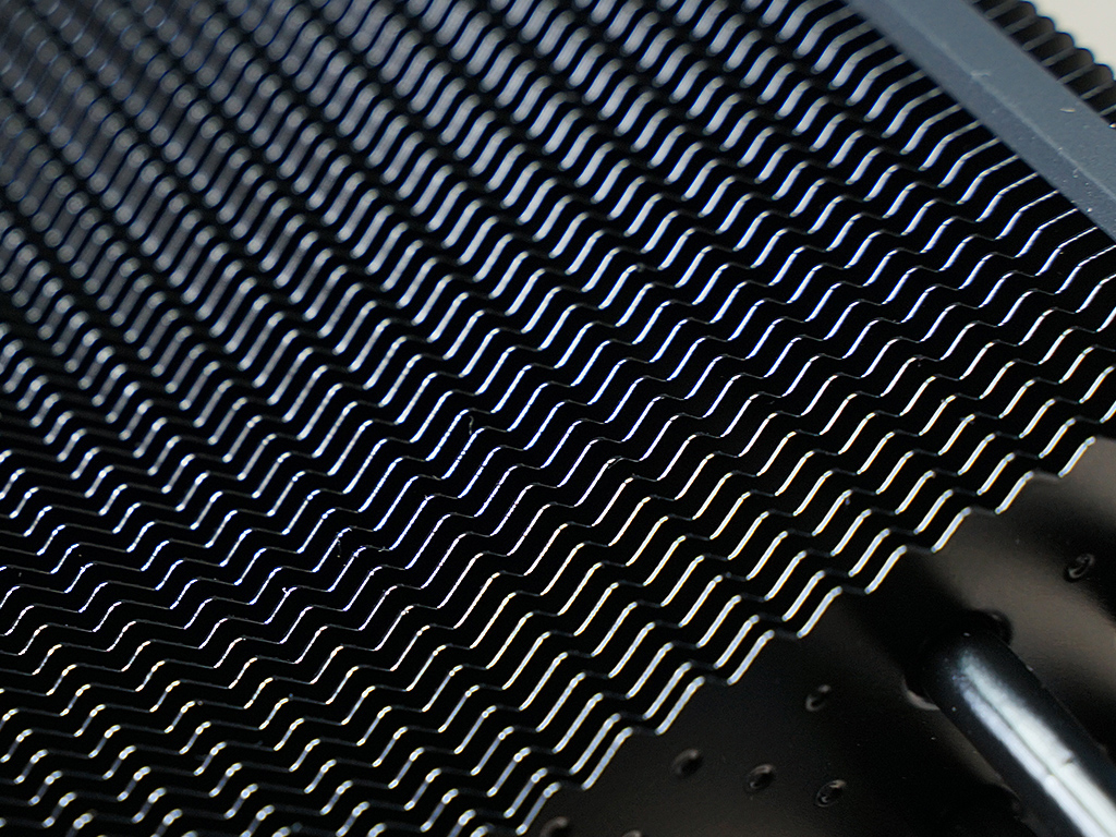 rx580极光版与rx590极光特别版,rx580和rx590gme买哪个好点