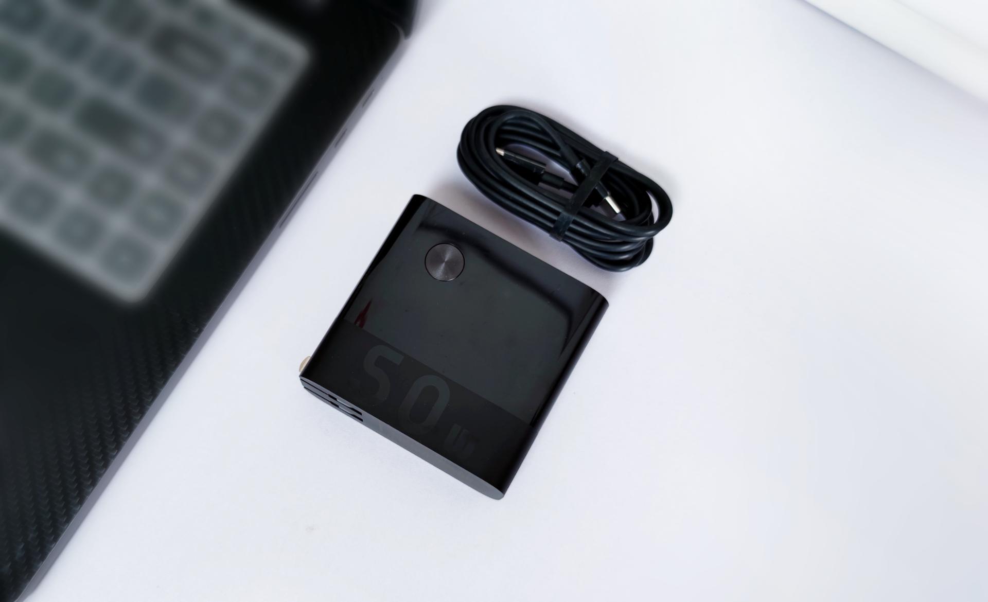 小米发布10000mah新充电宝,小米充电宝20000mah50w测评