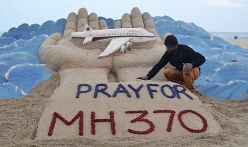 揭秘马航370失踪之谜真实纪录片,马航370失踪之谜前神秘事件