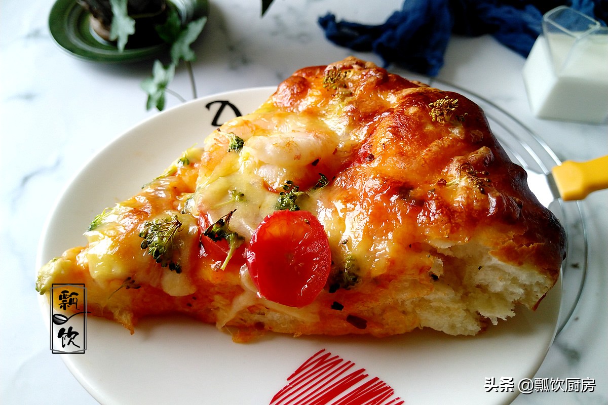 在家做好吃的披萨的方法,懒人做法在家就可以做披萨