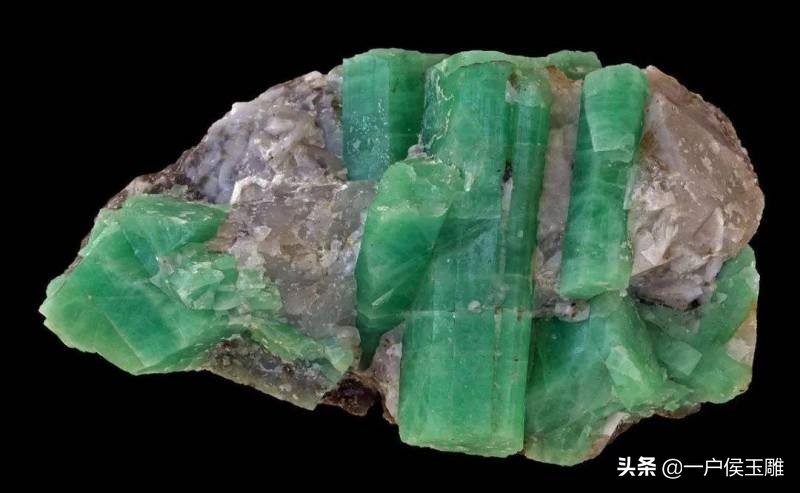 为什么有的珠宝叫蓝宝石,珠宝的珠和什么有关