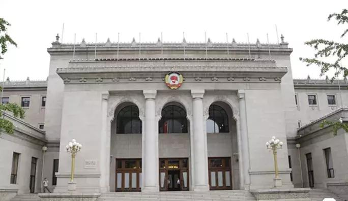 政协会徽设计过程,中国政协会徽设计者