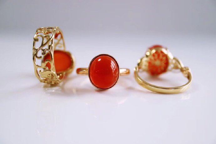 南红玛瑙到底是什么颜色的,南红玛瑙什么颜色的最好