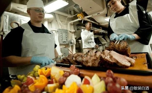 美军刚入伍的普通士兵工资是多少,美军士兵服役6年有什么待遇