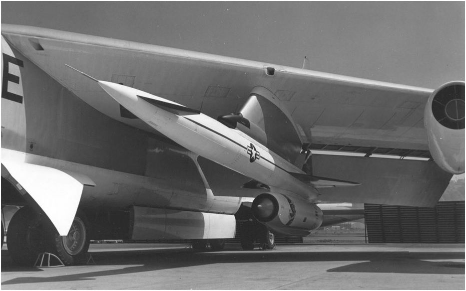 冷战初期核威胁，美军在台湾秘密部署核导弹，*狗猎**随时轰炸莫斯科