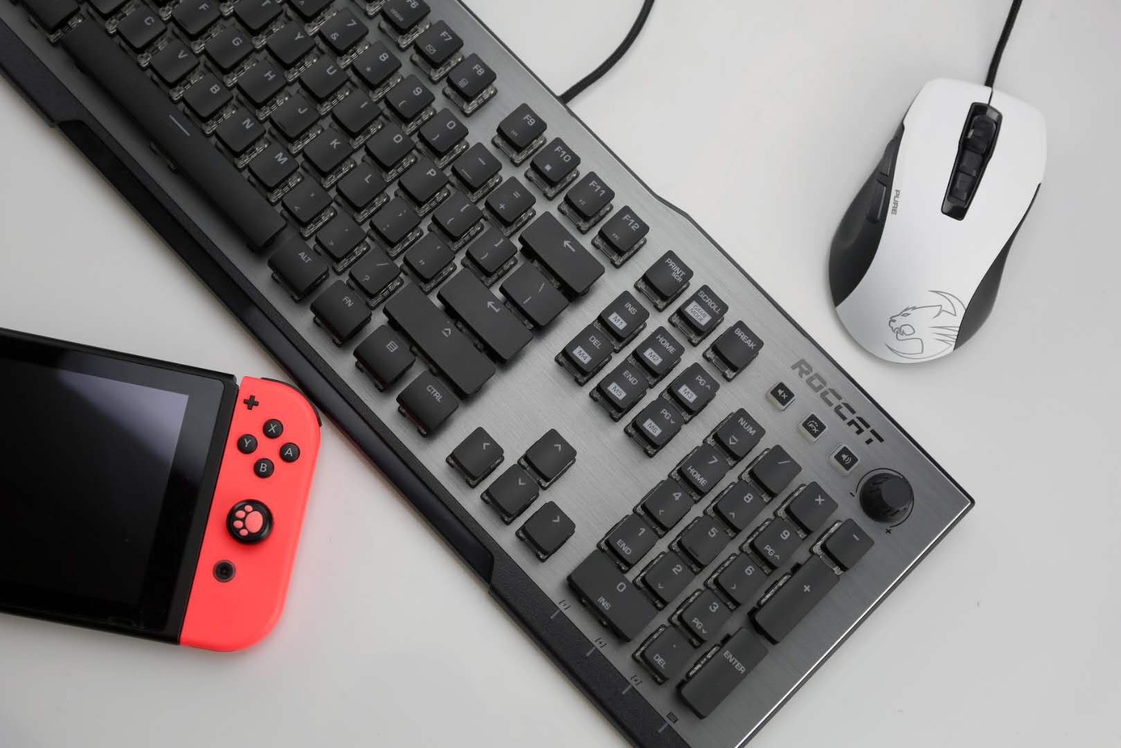 能够媲美cherry轴的机械键盘,泰坦轴键盘的缺点和优点