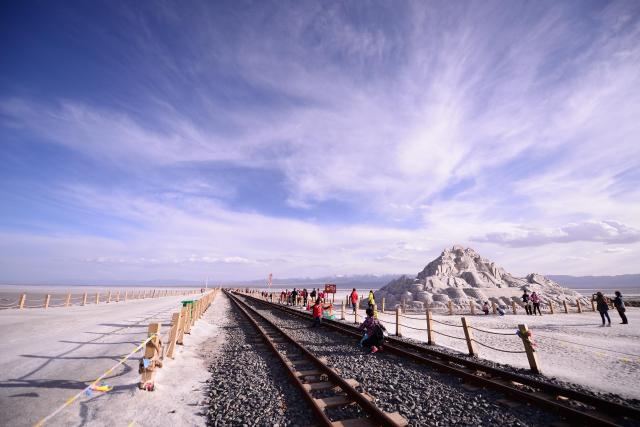 察尔汗盐湖的记忆，文/七师马黎明
