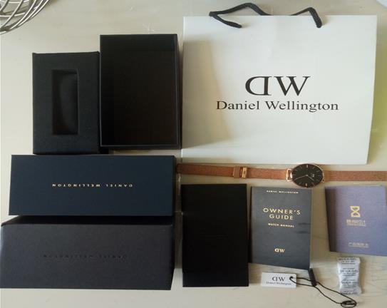 dw手表怎样看真假鉴别,dw手表说明书第四页真假辨别