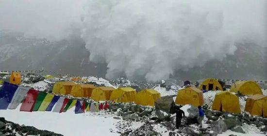 攀登者胡歌什么病,攀登者胡歌登顶了吗