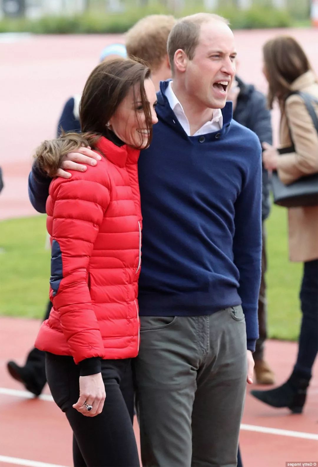 凯特成戴安娜最佳接班人！个头都与婆婆相近，梅根身高数据却成谜