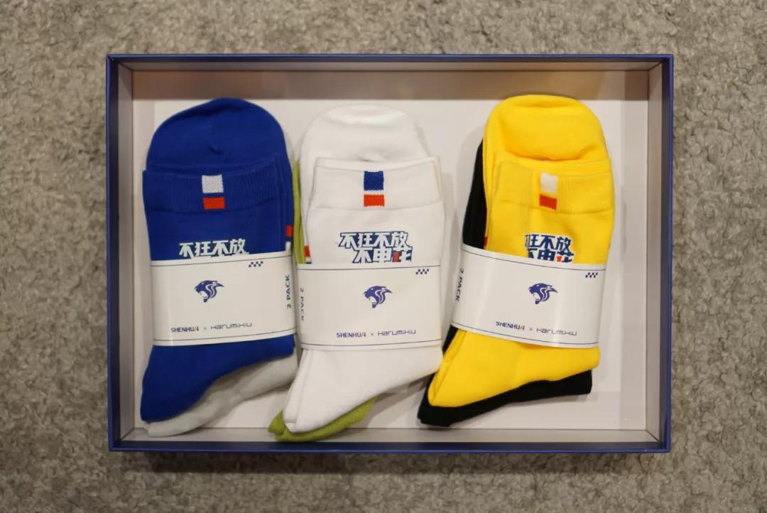 上海申花接地气鞋,上海申花足球袜