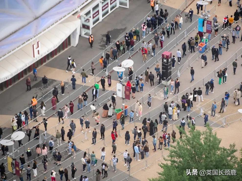 *锁封**有望在7月5日结束！英国各地大型接种点投入使用