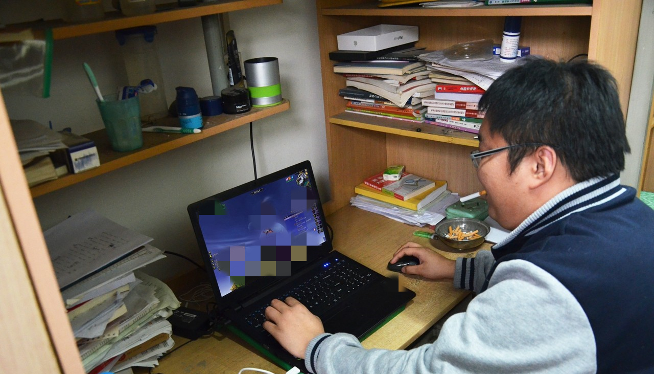 现在的大学生怎么都玩游戏,现在的大学生玩游戏正常吗