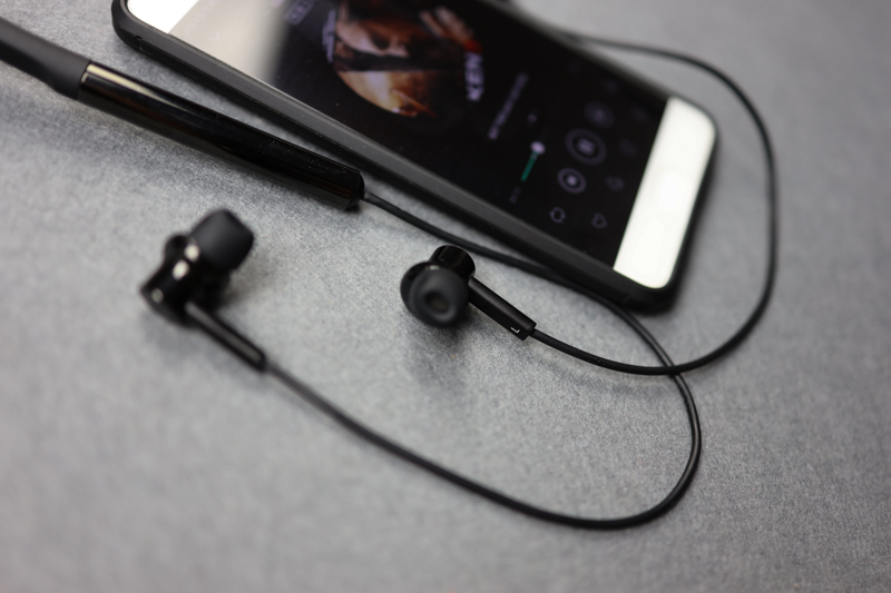 小米蓝牙耳机三代降噪版评测,小米降噪项圈蓝牙耳机值得买吗