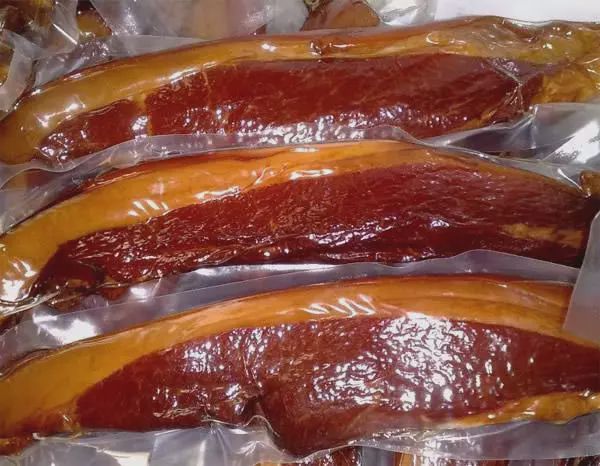 腊鱼腊肉可以带上飞机吗,熟腊鱼腊肉能带上火车吗