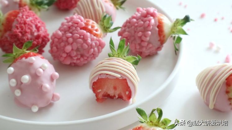 手工巧克力情人节礼物教程,巧克力糖葫芦草莓情人节