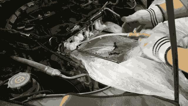 自己动手车子保养换油,汽车三万公里保养换机油常识